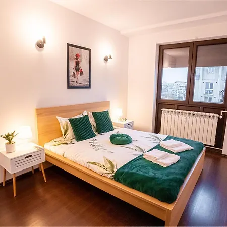 Downtown Heaven┃ultracentral * Bukurešť