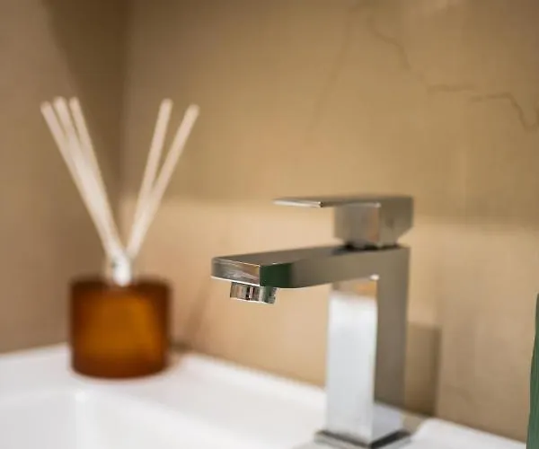 Downtown Heaven┃ultracentral * Bukurešť